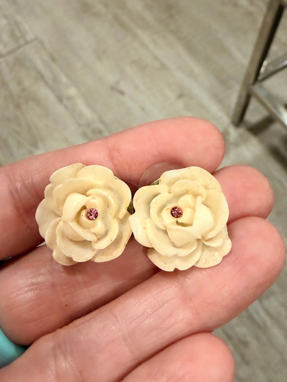 Betsy Johnson - Cream Floral Stud Earrings with Pink Crystal Center